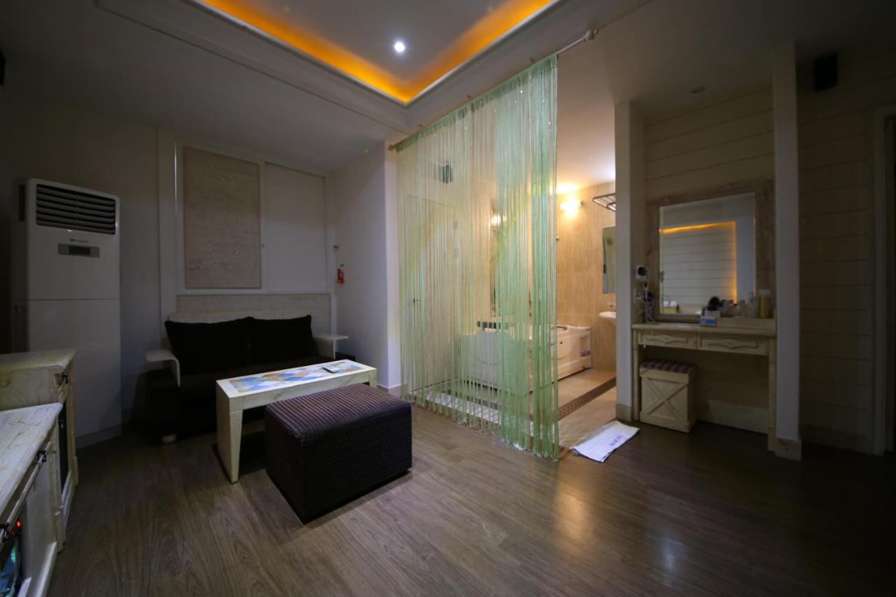 Dubai Hotel Теджън Екстериор снимка
