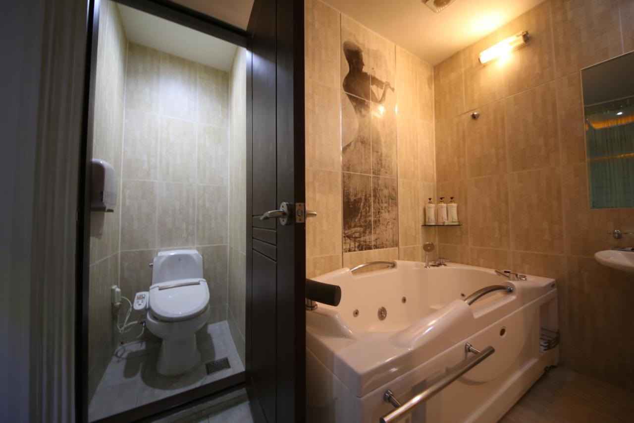 Dubai Hotel Теджън Екстериор снимка